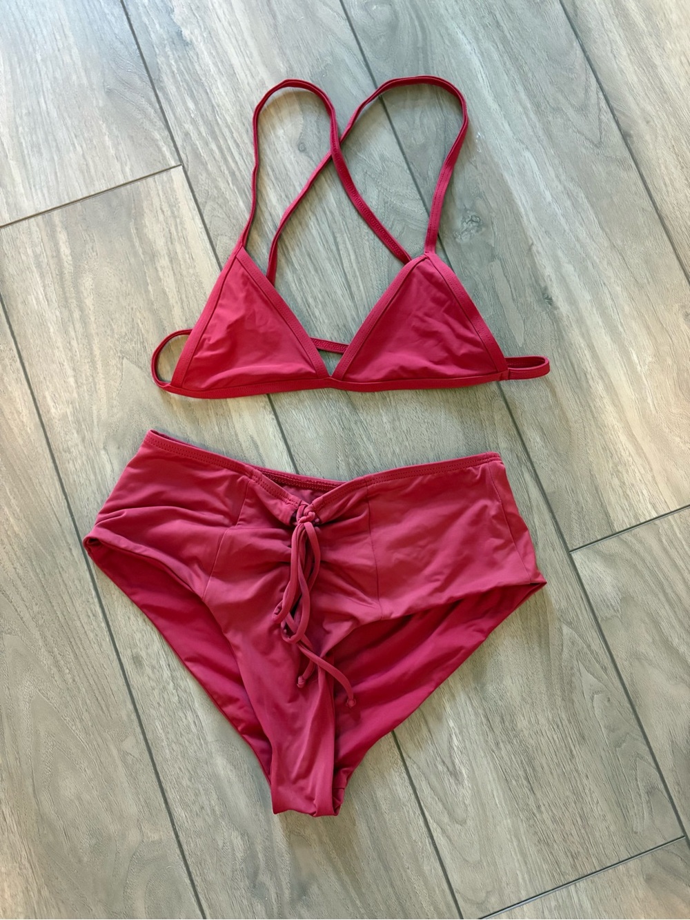 Dippin Daisys maroon bikini